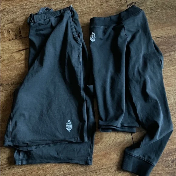 NWOT Free People movement by Free People Hot Shot Easy Set -M - Picture 5 of 6